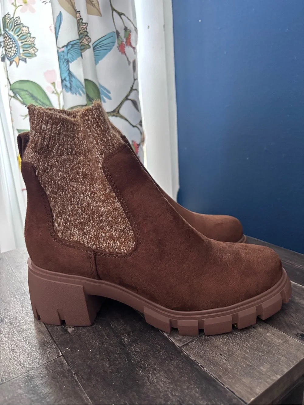 Women’s Chunky Chelsea Boot in Brown with Knit Collar